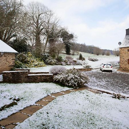 Stone Cottage With Modern Cosy Interior Near To Josselin Perfect Retreat For Writers Or Star Gazers Guegon Exterior photo